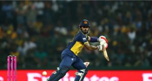 ආබාධය නිසා කුසල්ට එංගලන්ත T 20 අහිමිවෙයි – හිටපු කෙනා නායකයා වෙයි
